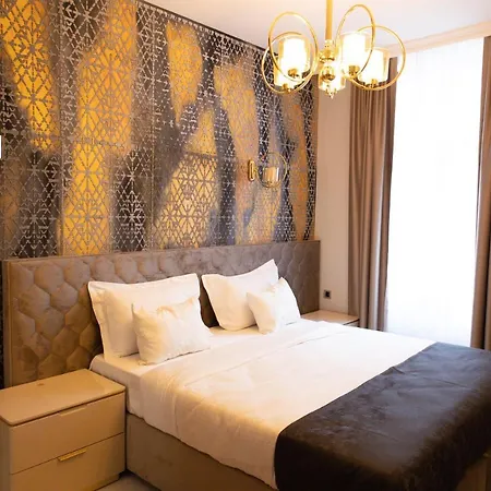 Elevens 11 Aparthotel
